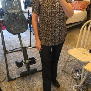 Women’s shirt.  Downeast, small.  Small floral